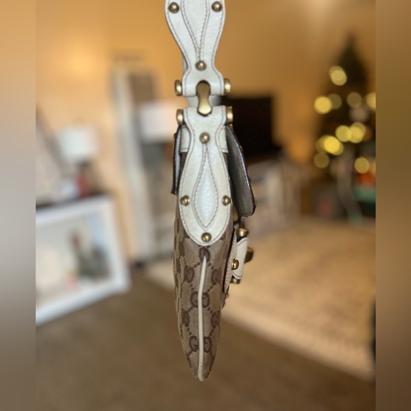 Gucci Pelham Flap Shoulder Bag - Picture 5 of 9